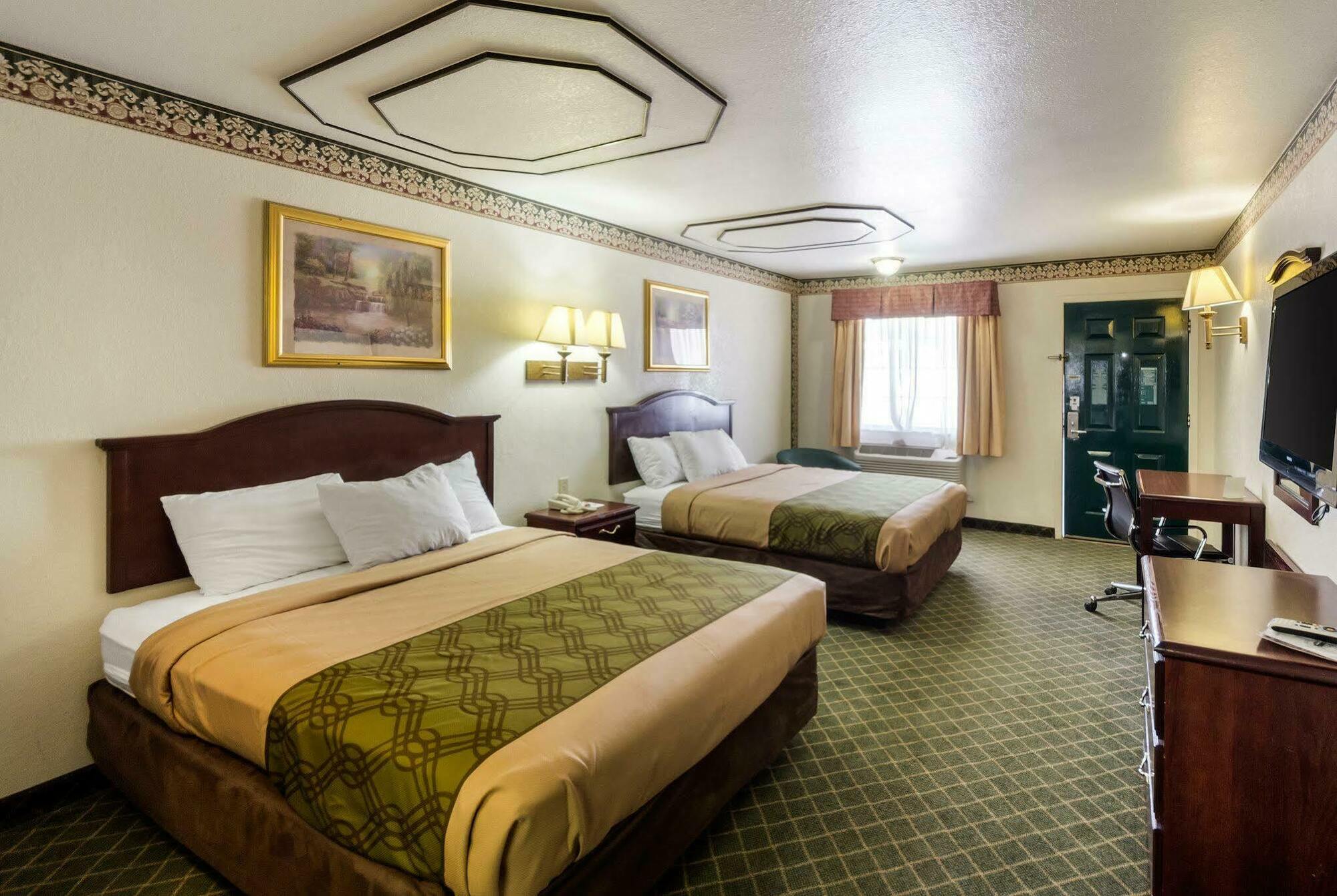 Three Rivers Executive Inn & Suites By Oyo Eksteriør billede